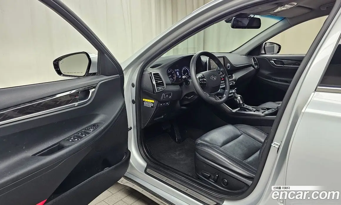 Hyundai Grandeur 2017 2.4 автомат (гидро), фото 10