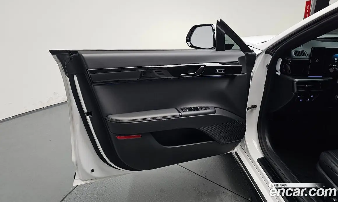 Hyundai Grandeur 2022 2.5 автомат (гидро), фото 13