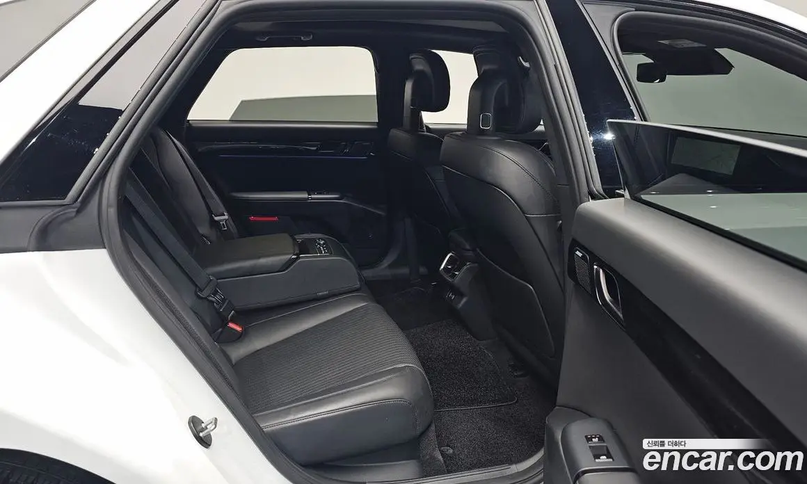 Hyundai Grandeur 2022 2.5 автомат (гидро), фото 15