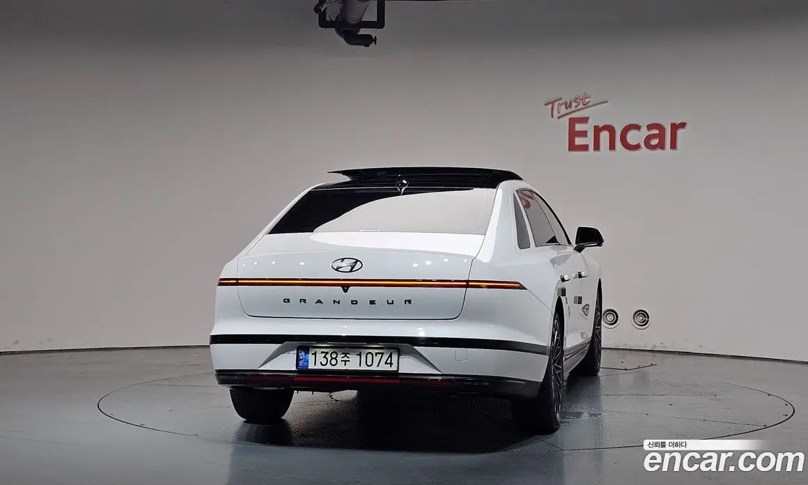 Hyundai Grandeur 2022 2.5 автомат (гидро), фото 3
