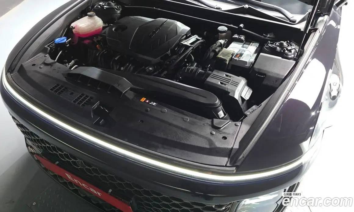 Hyundai Grandeur 2023 2.5 автомат (гидро), фото 6