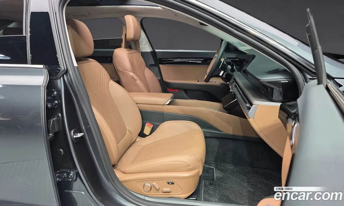 Hyundai Grandeur 2023 2.5 автомат (гидро), фото 16