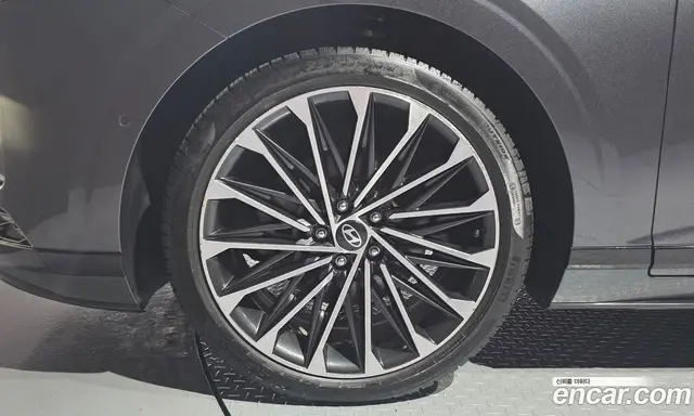 Hyundai Grandeur 2023 2.5 автомат (гидро), миниатюра 5