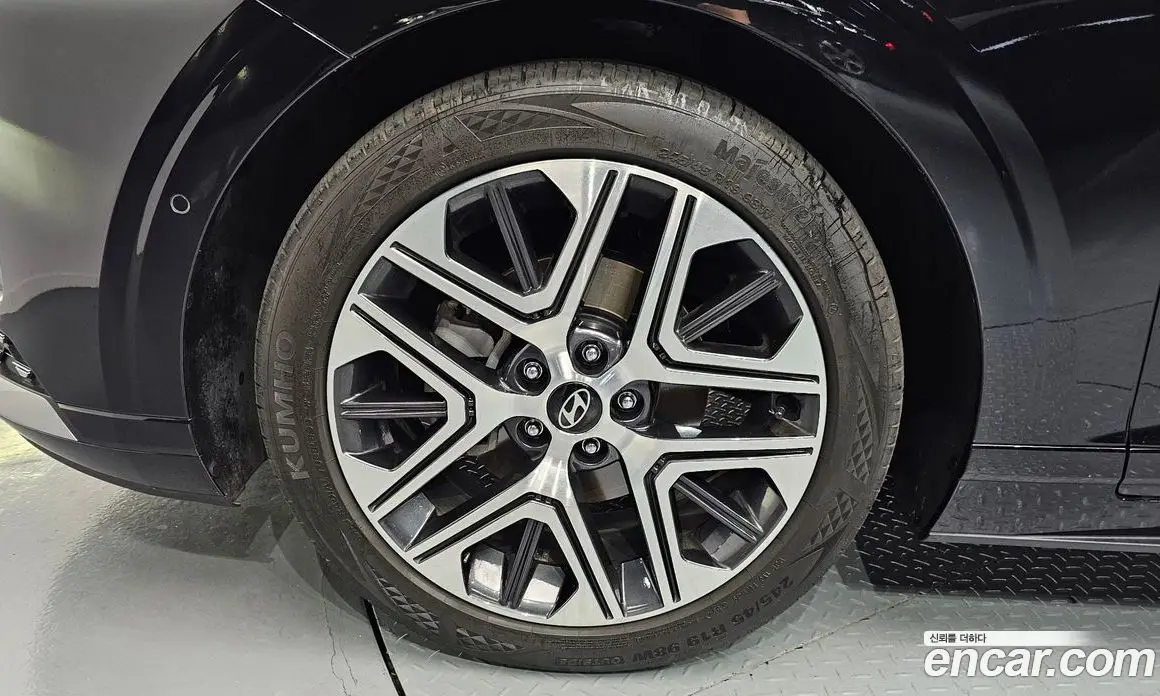 Hyundai Grandeur 2024 1.6 автомат (гидро), фото 5