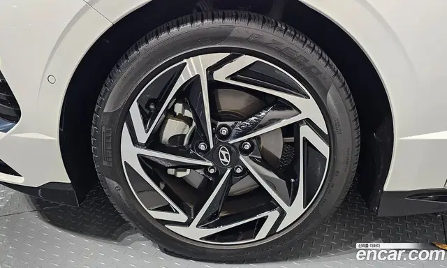 Hyundai Sonata 2023 1.6 автомат (гидро), миниатюра 5