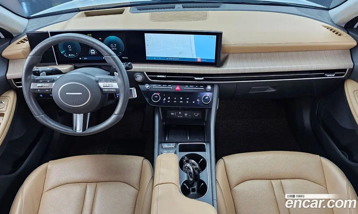 Hyundai Sonata 2023 1.6 автомат (гидро), фото 7