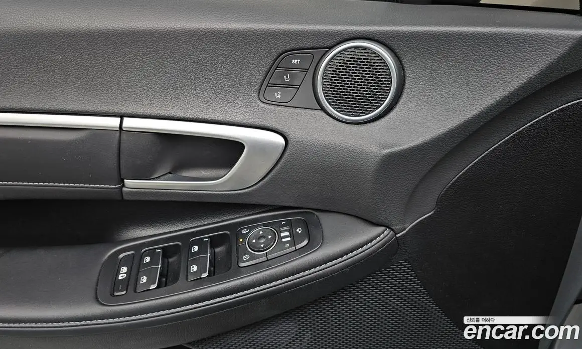 Hyundai Sonata 2023 1.6 автомат (гидро), фото 24