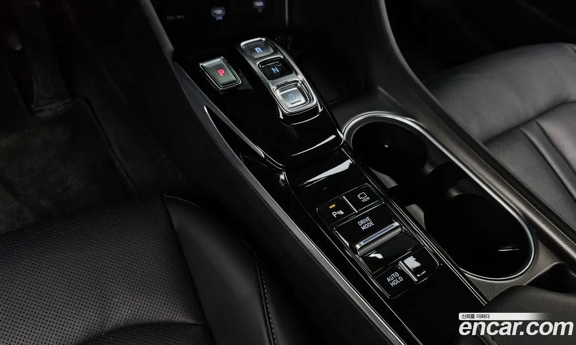 Hyundai Sonata 2023 2.0 автомат (гидро), фото 11