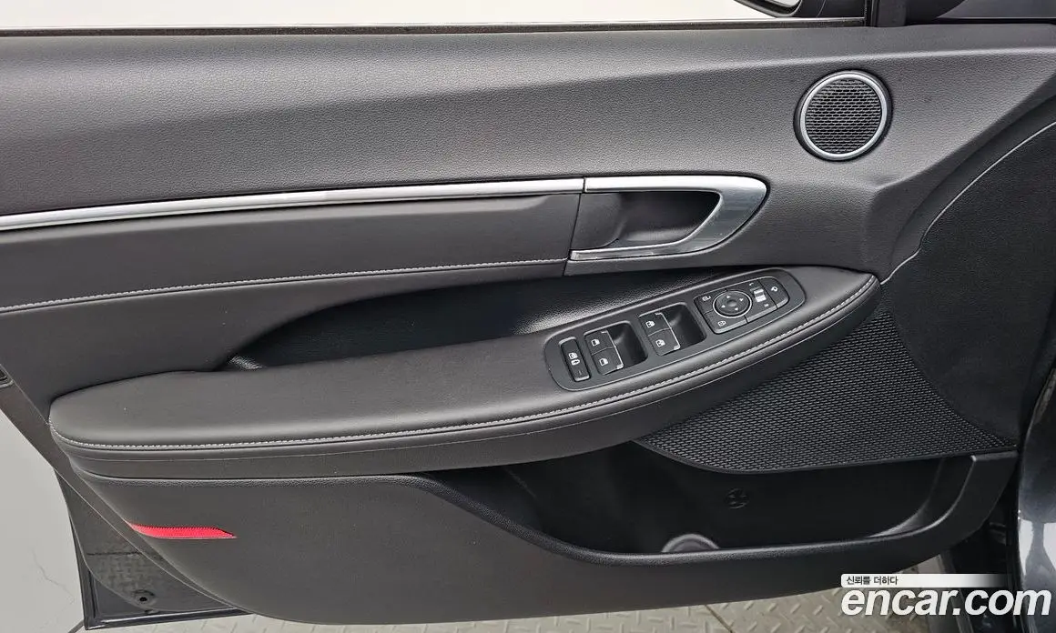 Hyundai Sonata 2023 2.0 автомат (гидро), фото 13