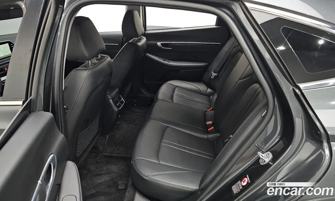 Hyundai Sonata 2023 2.0 автомат (гидро), фото 15