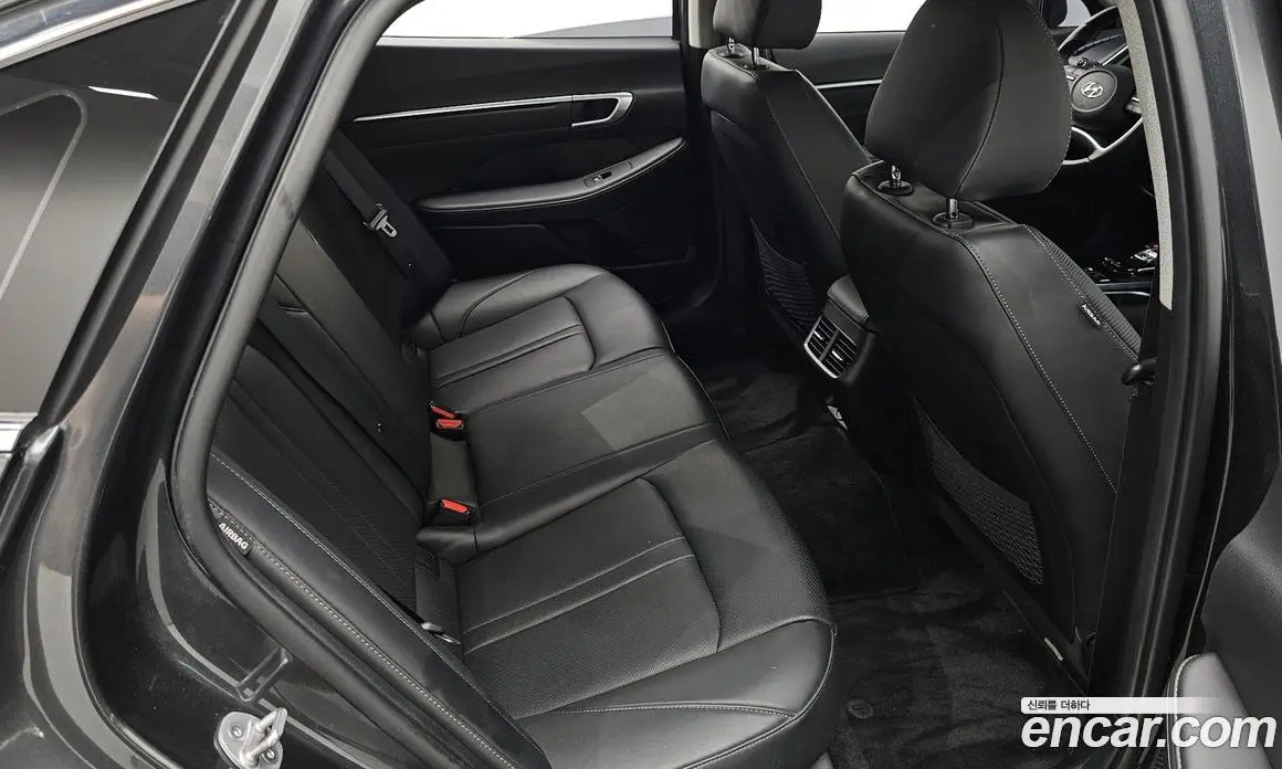 Hyundai Sonata 2023 2.0 автомат (гидро), фото 17