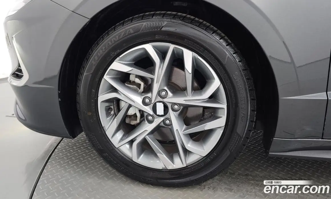 Hyundai Sonata 2023 2.0 автомат (гидро), фото 4