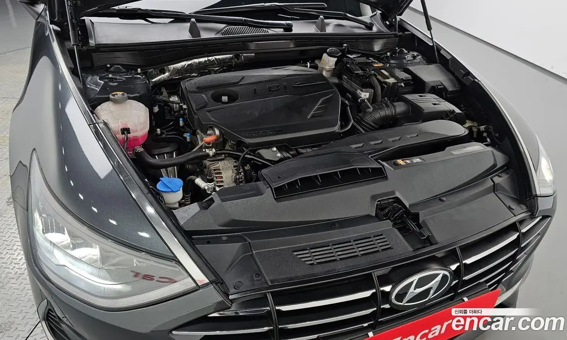 Hyundai Sonata 2023 2.0 автомат (гидро), фото 5