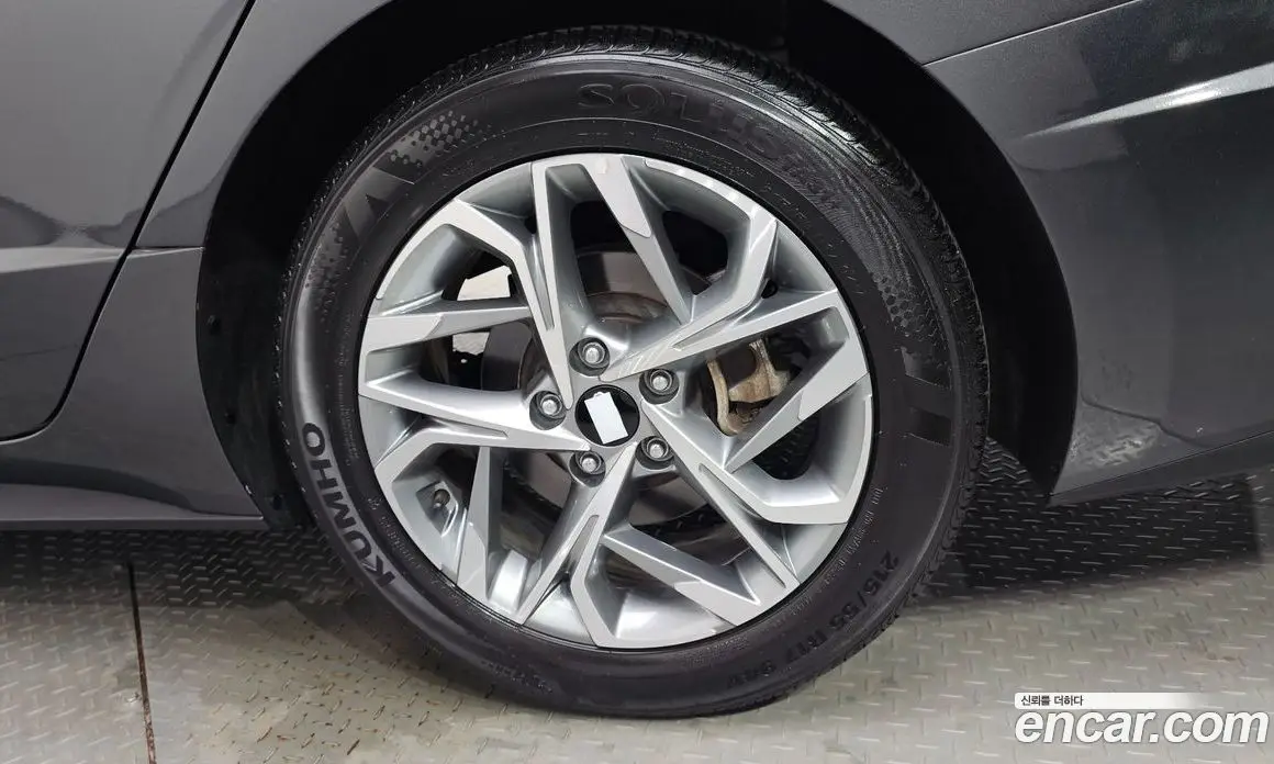 Hyundai Sonata 2023 2.0 автомат (гидро), фото 6