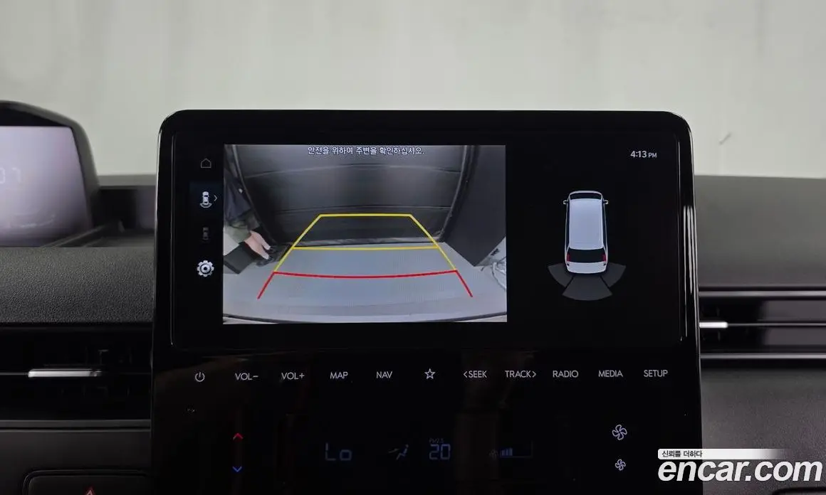 Hyundai Staria 2021 2.2 автомат (гидро), фото 21
