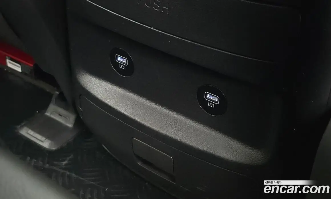 Hyundai Staria 2021 2.2 автомат (гидро), фото 25