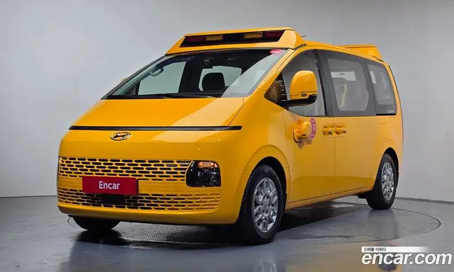 Hyundai Staria, 2023, 34 302 км