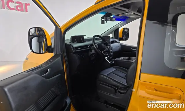 Hyundai Staria 2023 3.5 автомат (гидро), миниатюра 10