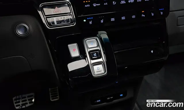 Hyundai Staria 2024 1.6 автомат (гидро), миниатюра 11