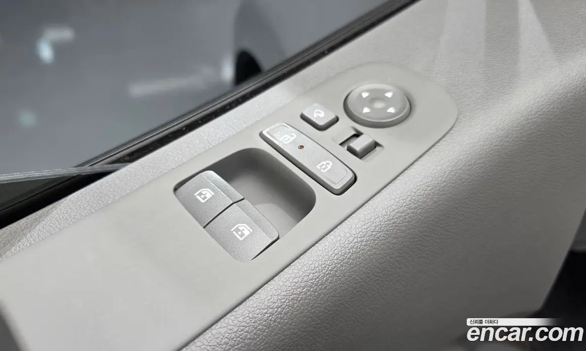 Hyundai Staria 2025 2.2 автомат (гидро), фото 24