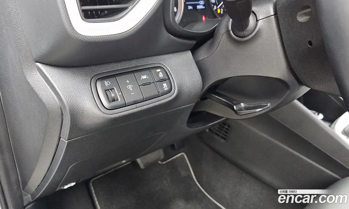 Hyundai Venue 2021 1.6 автомат (гидро), фото 27
