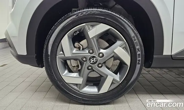 Hyundai Venue 2021 1.6 автомат (гидро), миниатюра 5
