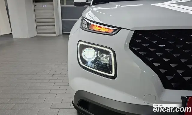 Hyundai Venue 2021 1.6 автомат (гидро), миниатюра 8