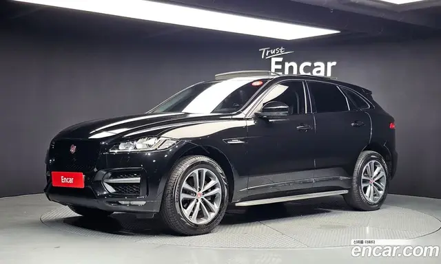 Jaguar F-Pace 2016 2.0 автомат (гидро), миниатюра 1 Jaguar F-Pace 2016 2.0 автомат (гидро), миниатюра 1