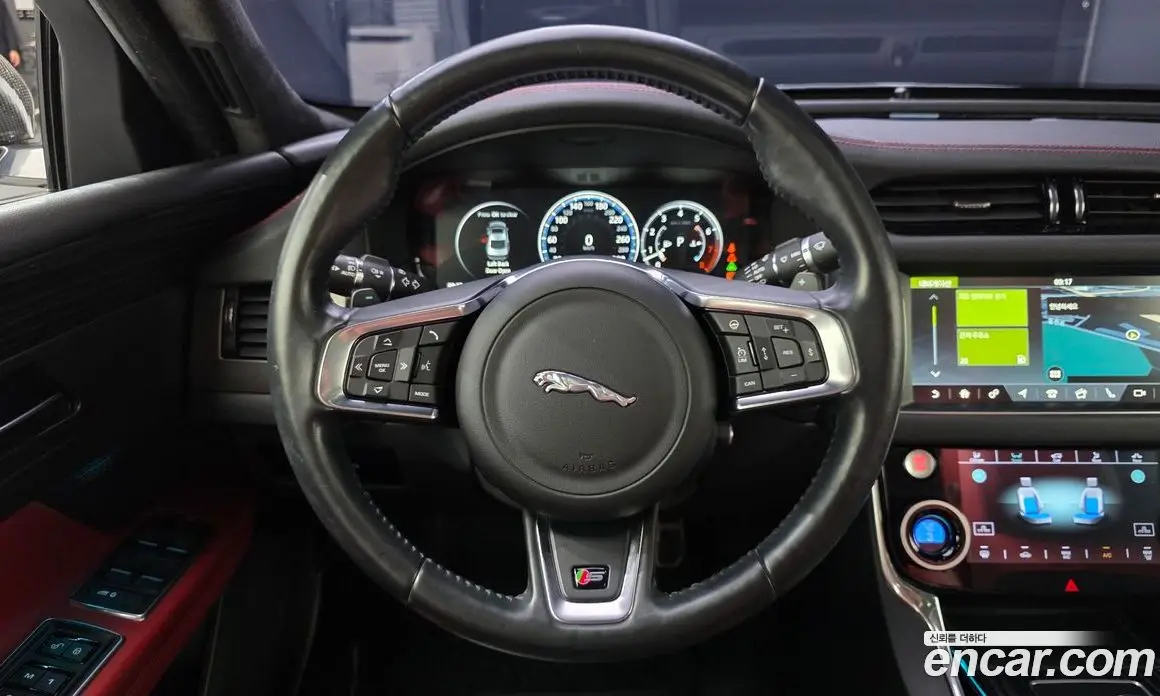 Jaguar XF 2017 3.0 автомат (гидро), фото 13 Jaguar XF 2017 3.0 автомат (гидро), фото 13