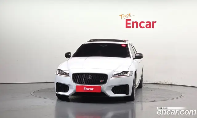 Jaguar XF 2017 3.0 автомат (гидро), миниатюра 3 Jaguar XF 2017 3.0 автомат (гидро), миниатюра 3