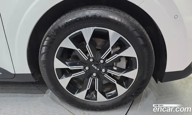 Kia Carnival 2023 2.2 автомат (гидро), миниатюра 5