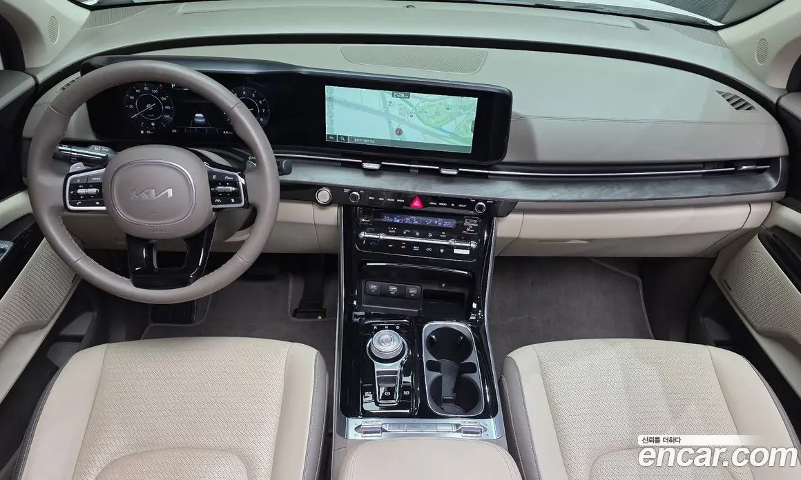 Kia Carnival 2023 3.5 автомат (гидро), фото 7