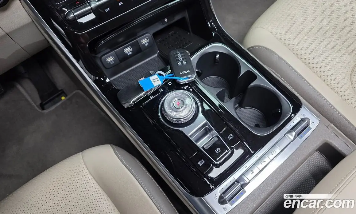 Kia Carnival 2023 3.5 автомат (гидро), фото 9