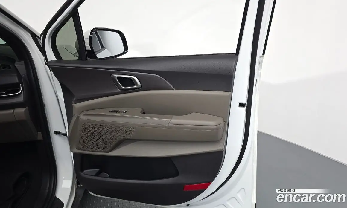 Kia Carnival 2024 2.2 автомат (гидро), фото 15