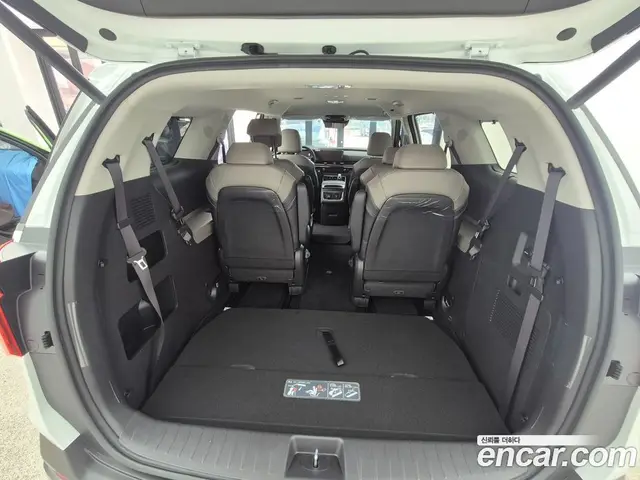 Kia Carnival 2026 1.6 автомат (гидро), миниатюра 8