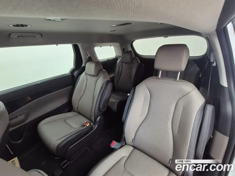Kia Carnival 2026 1.6 автомат (гидро), фото 9