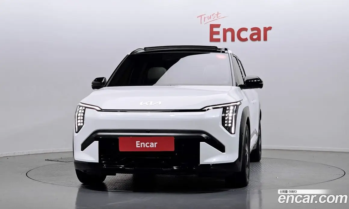 Kia EV3 2024 0.2 автомат (гидро), фото 3