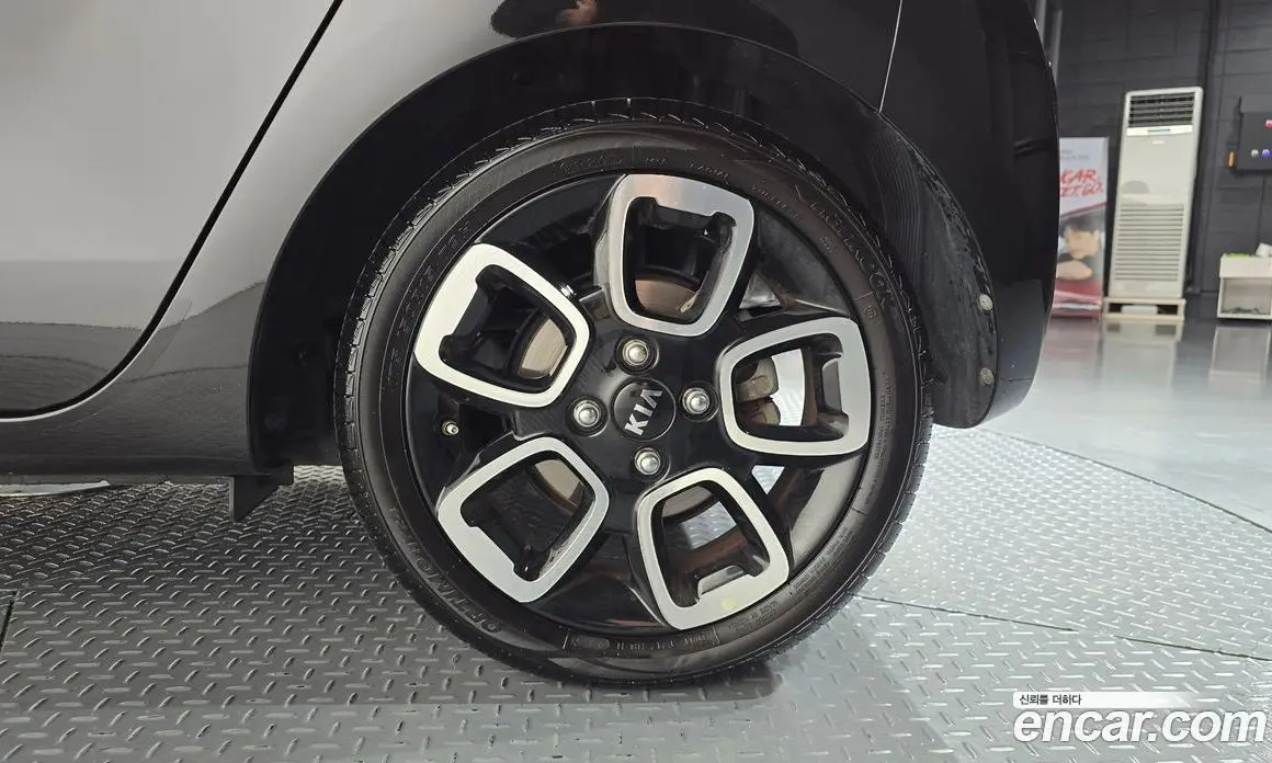 Kia Ray 2019 1.0 автомат (гидро), фото 7