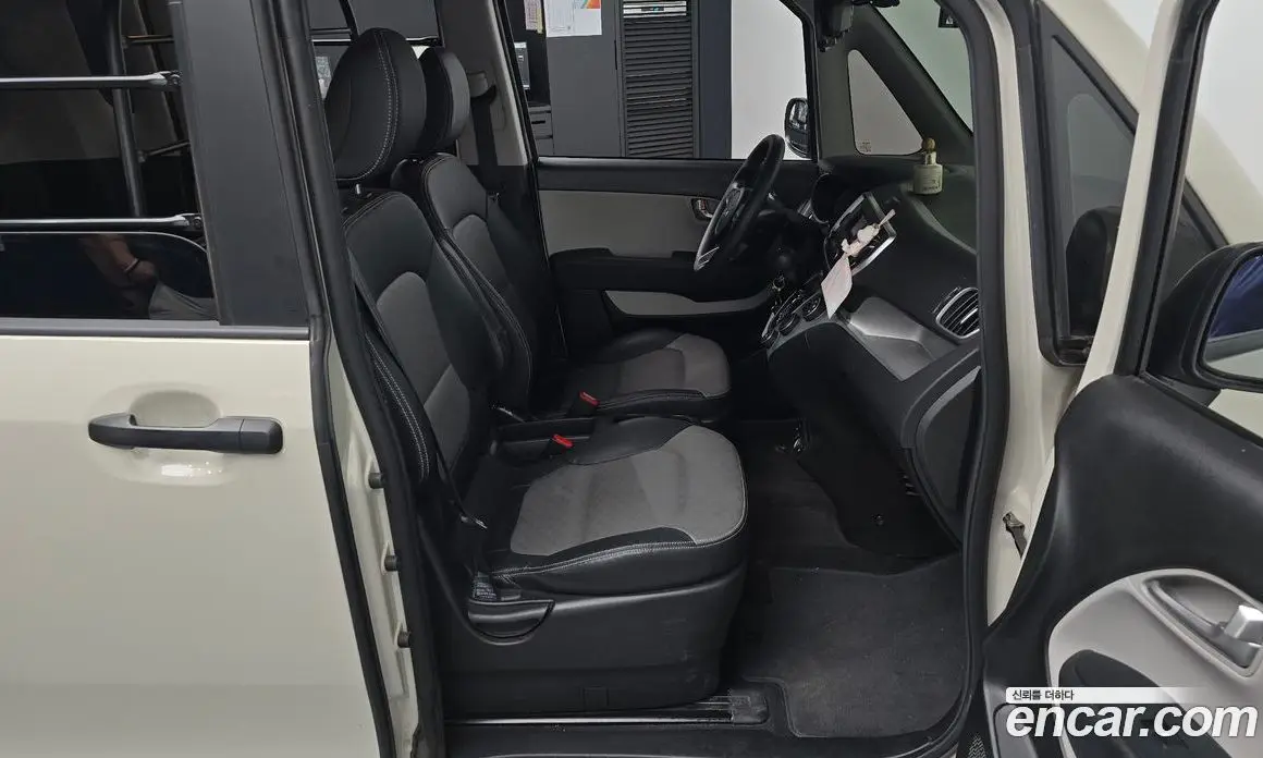 Kia Ray 2022 1.0 автомат (гидро), фото 15