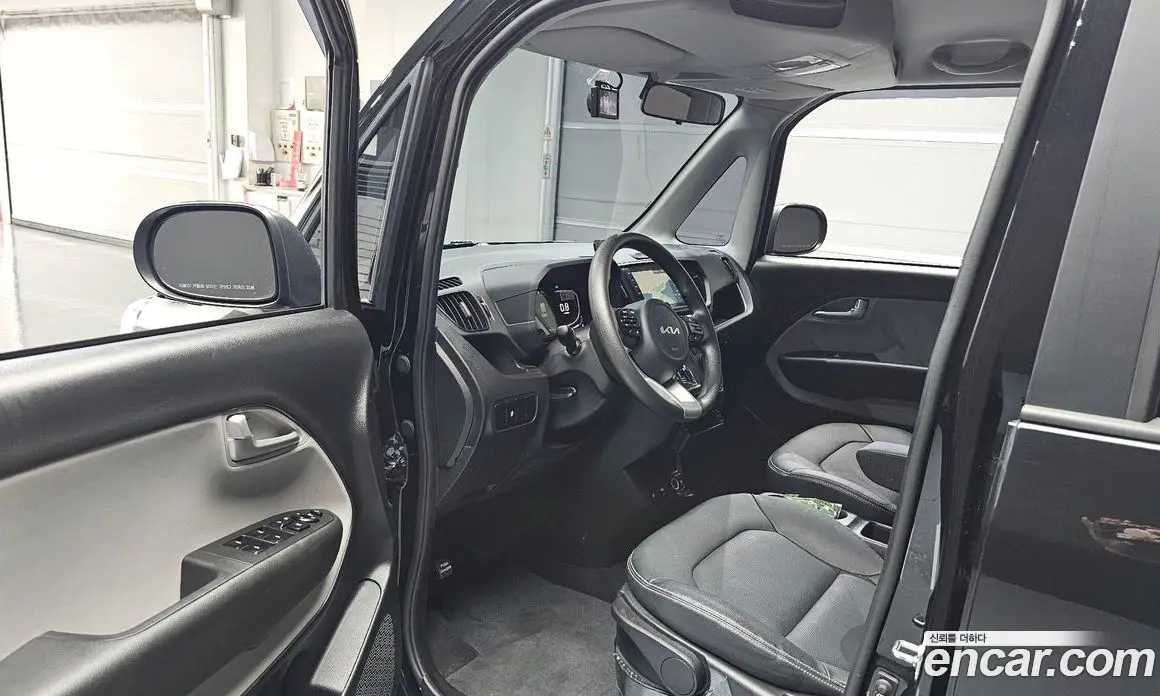 Kia Ray 2023 1.0 автомат (гидро), фото 13