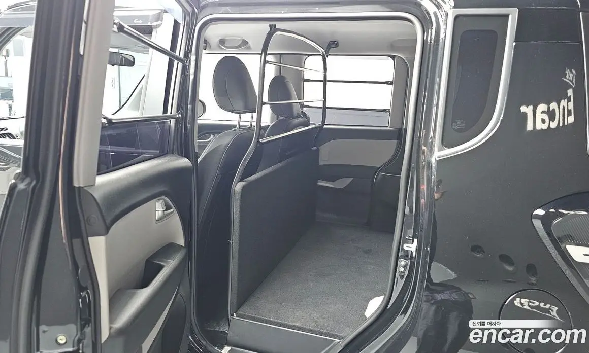 Kia Ray 2023 1.0 автомат (гидро), фото 16
