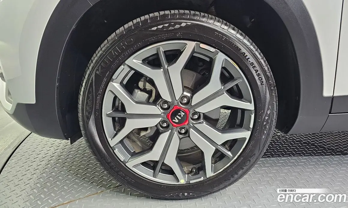 Kia Seltos 2020 1.6 автомат (гидро), фото 5