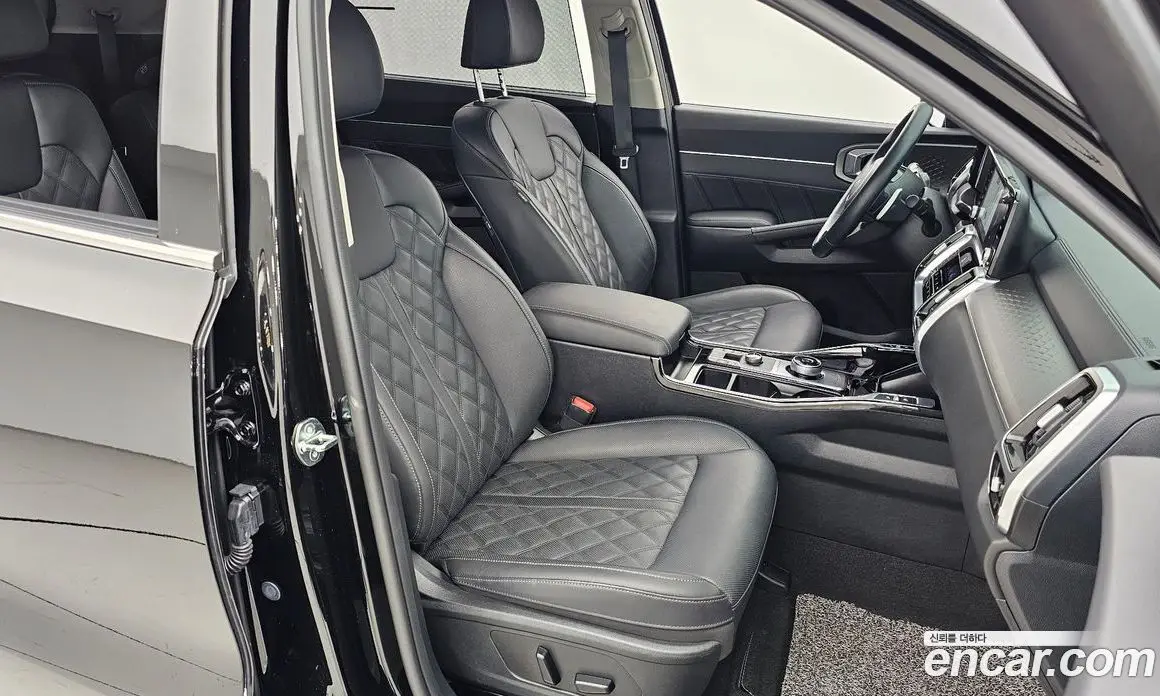 Kia Sorento 2023 2.2 автомат (гидро), фото 11