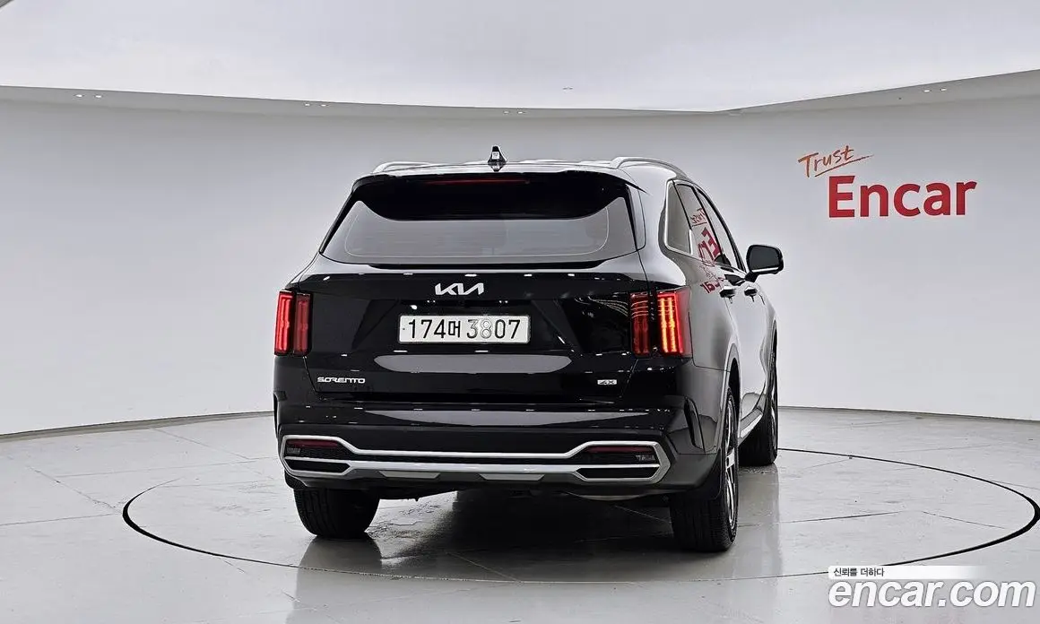 Kia Sorento 2023 2.2 автомат (гидро), фото 4
