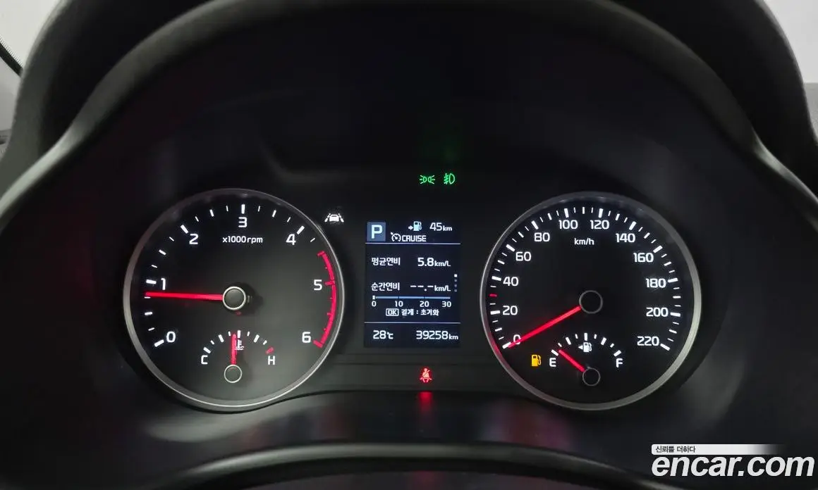 Kia Stonic 2017 1.6 автомат (гидро), фото 11