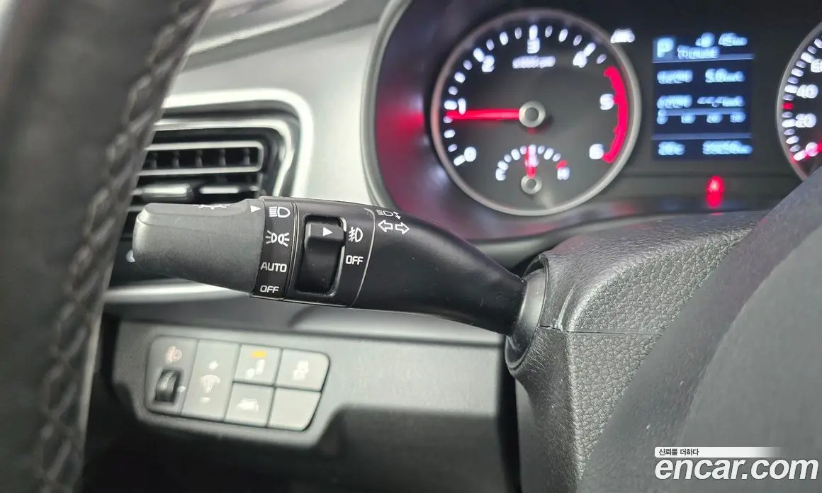 Kia Stonic 2017 1.6 автомат (гидро), фото 29