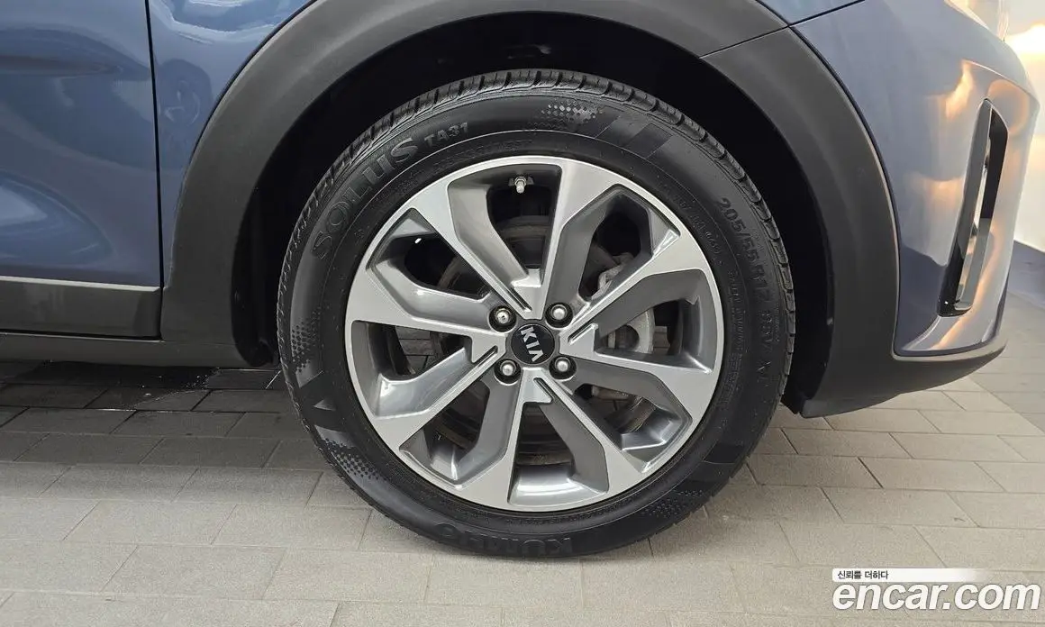 Kia Stonic 2017 1.6 автомат (гидро), фото 7