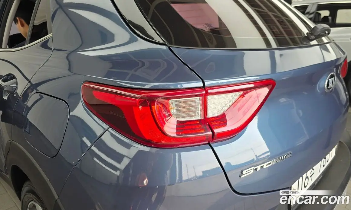 Kia Stonic 2017 1.6 автомат (гидро), фото 9