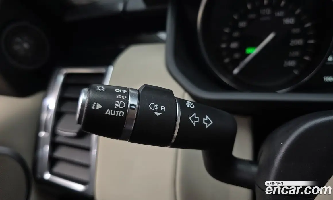 Land Rover Discovery 2019 3.0 автомат (гидро), фото 22