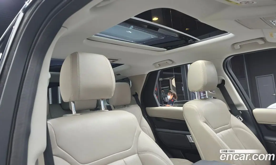 Land Rover Discovery 2019 3.0 автомат (гидро), фото 25